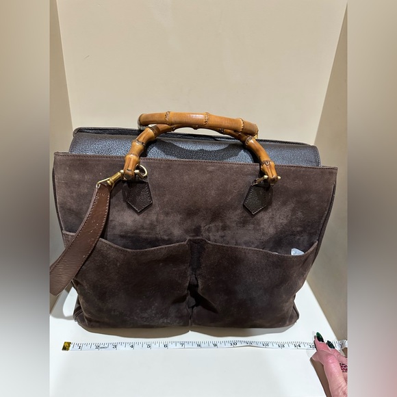 Authentic Gucci Large Bamboo Suede 2 way Carry Tote - Picture 5 of 9